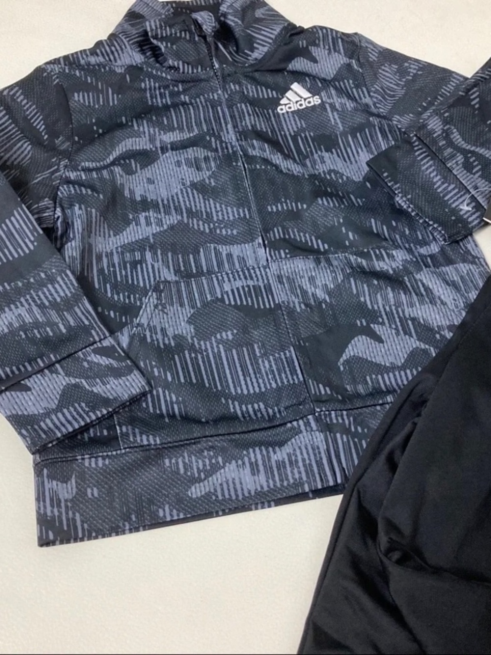 Adidas long sleeve top pants active outfit 4025 - Picture 3 of 6